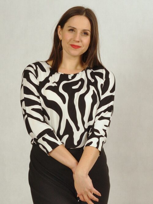 Czarno-biała bluzka dzianinowa z rękawem 3/4