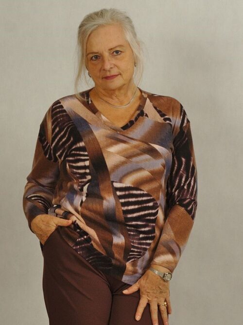 Wielokolorowy sweterek w odcieniach brązu z kieszeniami plus size /659/