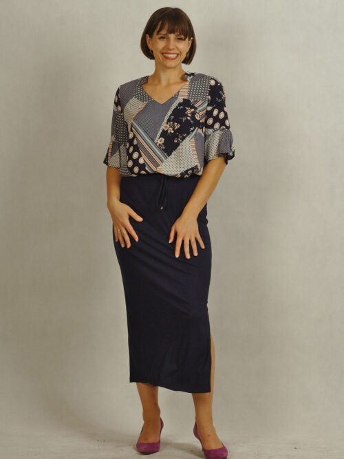 Wiskozowa bluzka z krótkim ozdobnym rękawem granatowa /770/