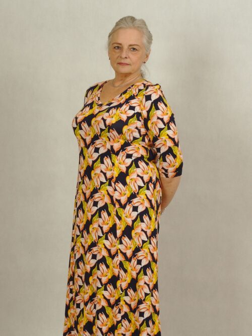 Granatowa sukienka midi w kliny w duże kwiaty plus size /762/