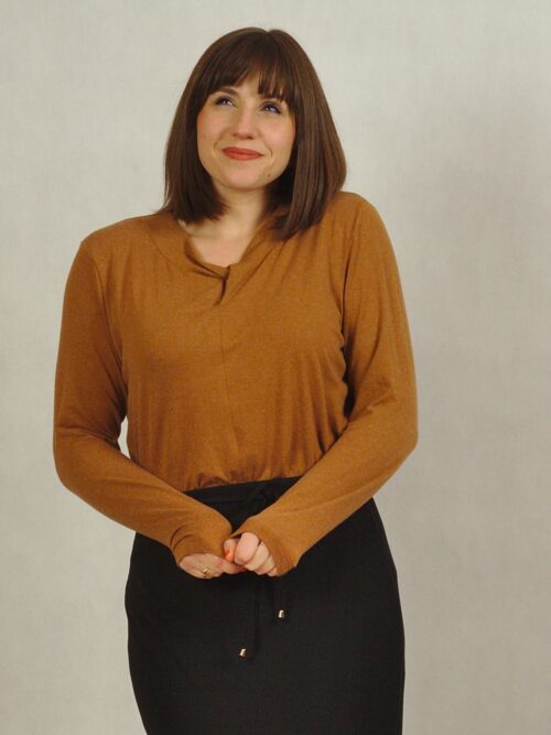 Musztardowa bluzka z ozdobnym dekoltem na długi rękaw ciepła /811/