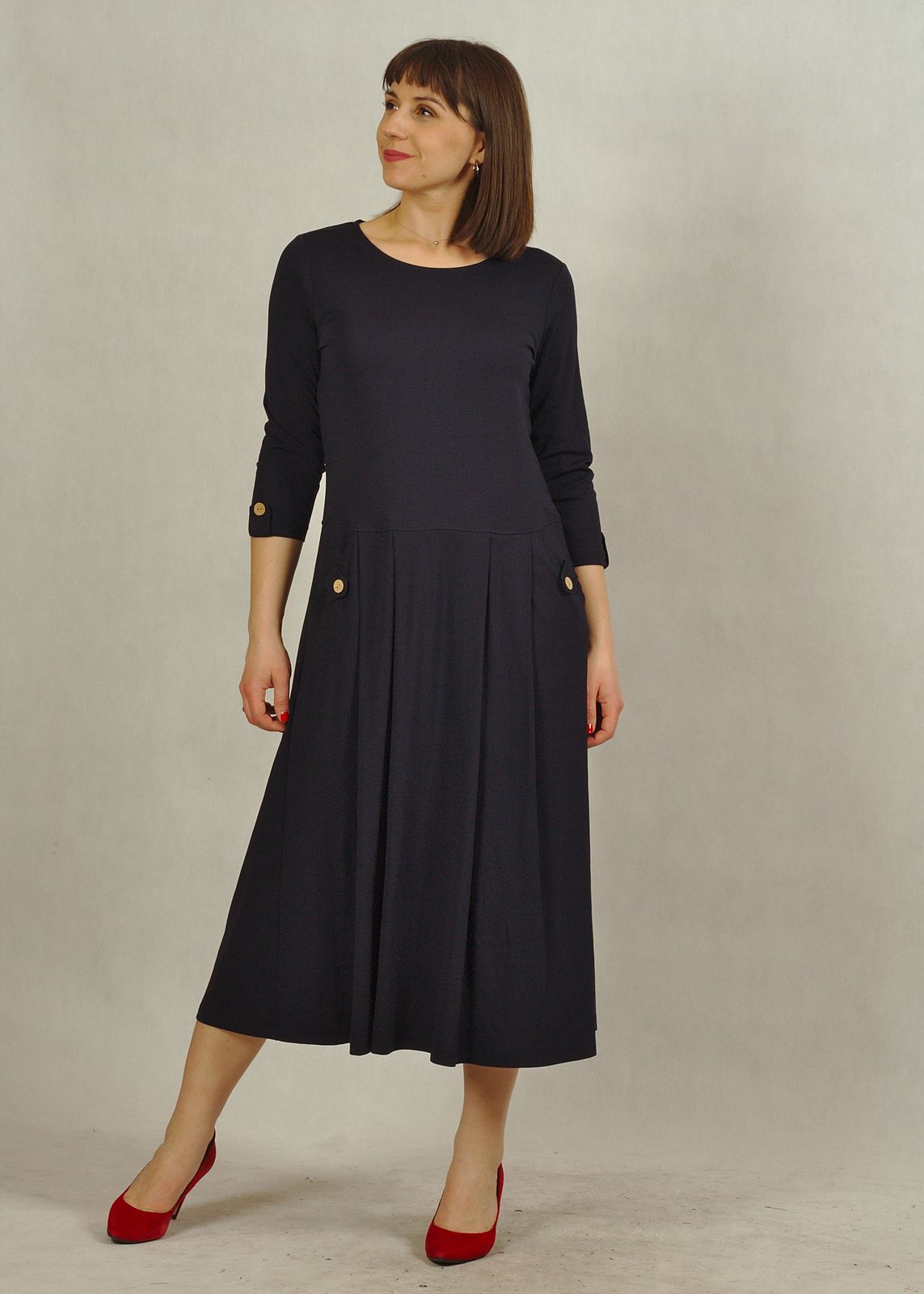 Sukienka granatowa midi z obniżonym stanem plus size /832/