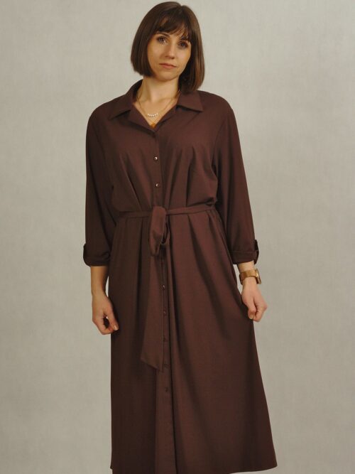 Brązowa elegancka szmizjerka midi z paskiem plus size /803/