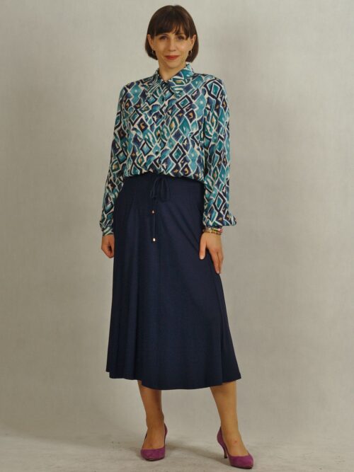 Turkusowa koszula z wiskozy satynowej we wzory /864/