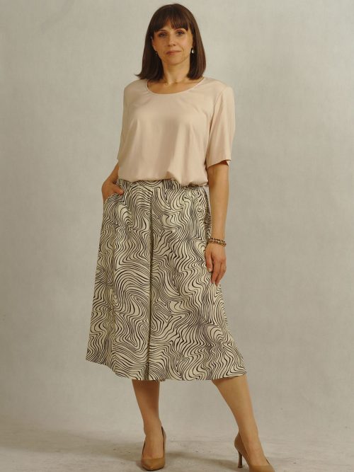 Beżowa bluzka damska plus size BASIC z krótkim rękawem /916/