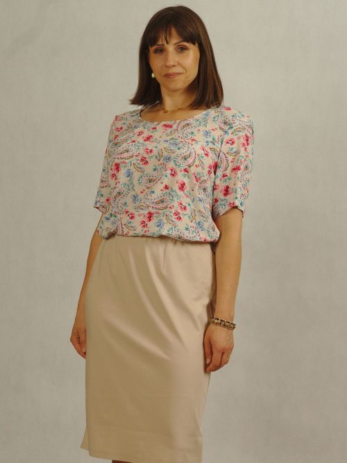 Beżowa klasyczna spódnica na gumce plus size /750/